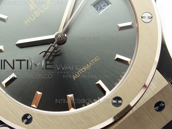 Classic Fusion 42mm RG B50F Gray Dial On Black Gummy Strap A2892 – Bild 5