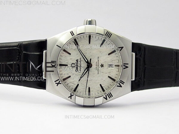 Constellation 39mm SS TWF Silver Gray Dial on Black Leather Strap A8800 – Bild 3
