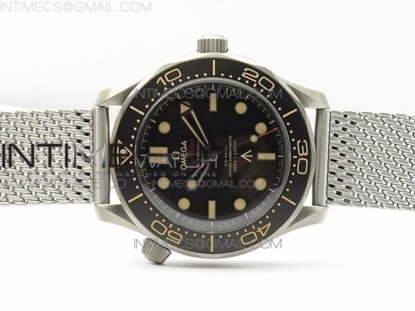 SEAMSTER 300 "NO TIME TO DIE" TITANIUM V2 LIMITED EDITION – Bild 3