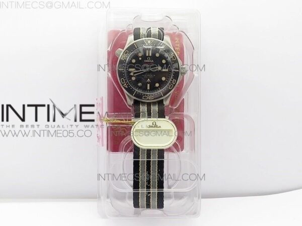 SEAMSTER 300 "NO TIME TO DIE" TITANIUM V2 LIMITED EDITION – Bild 20