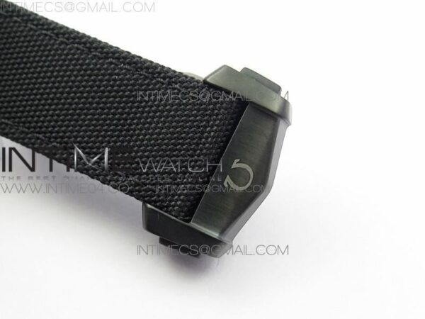 SPEEDMASTER "DARK SIDE OF THE MOON" REAL CERAMIC – Bild 10