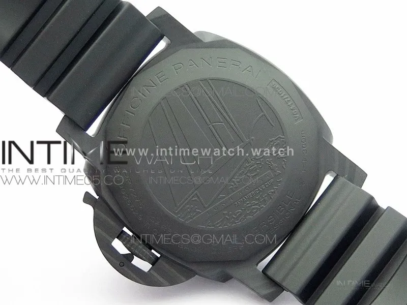 PAM1039 Submersible Luna Rossa 47mm
