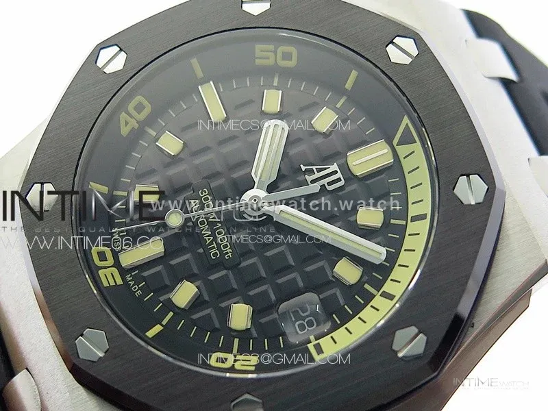 Royal Oak Offshore Diver 15720 Ceramic Bezel ZF 1:1 Best Edition Black Dial on Black Rubber Strap A4308
