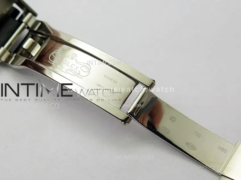 Yacht-Master 42 226659 White Gold