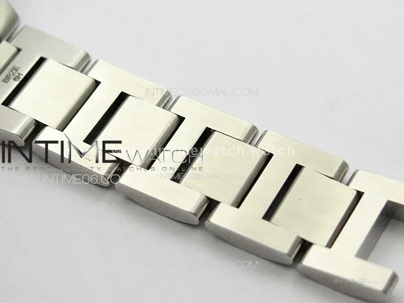 Ballon Bleu 33mm SS V20F 1:1 Best Edition White Textured Dial on SS Bracelet Gen Cal.157 Quartz
