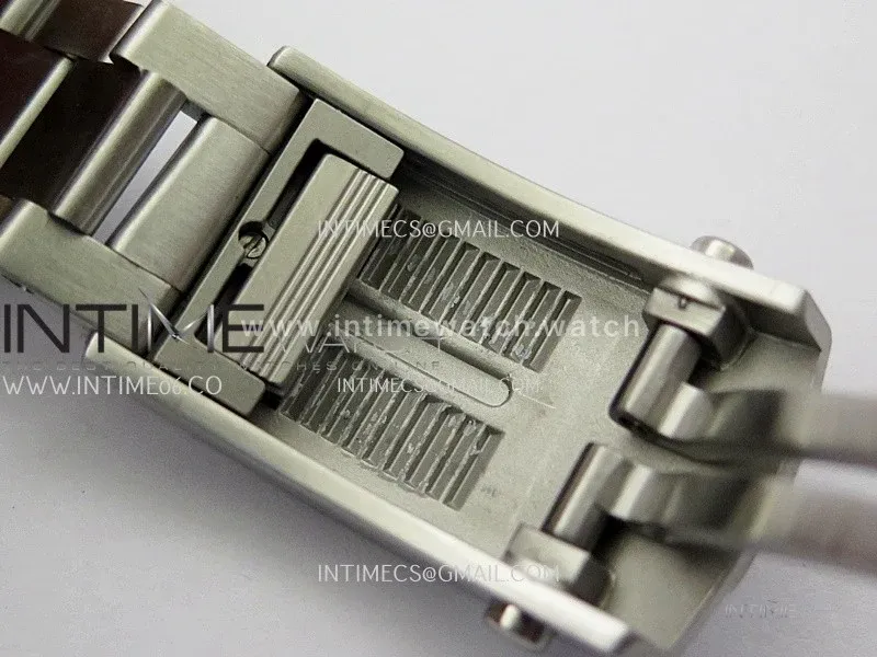 Avenger Chronometer 42mm SS BLSF 1:1 Best Version Green Dial On SS Bracelet A2824
